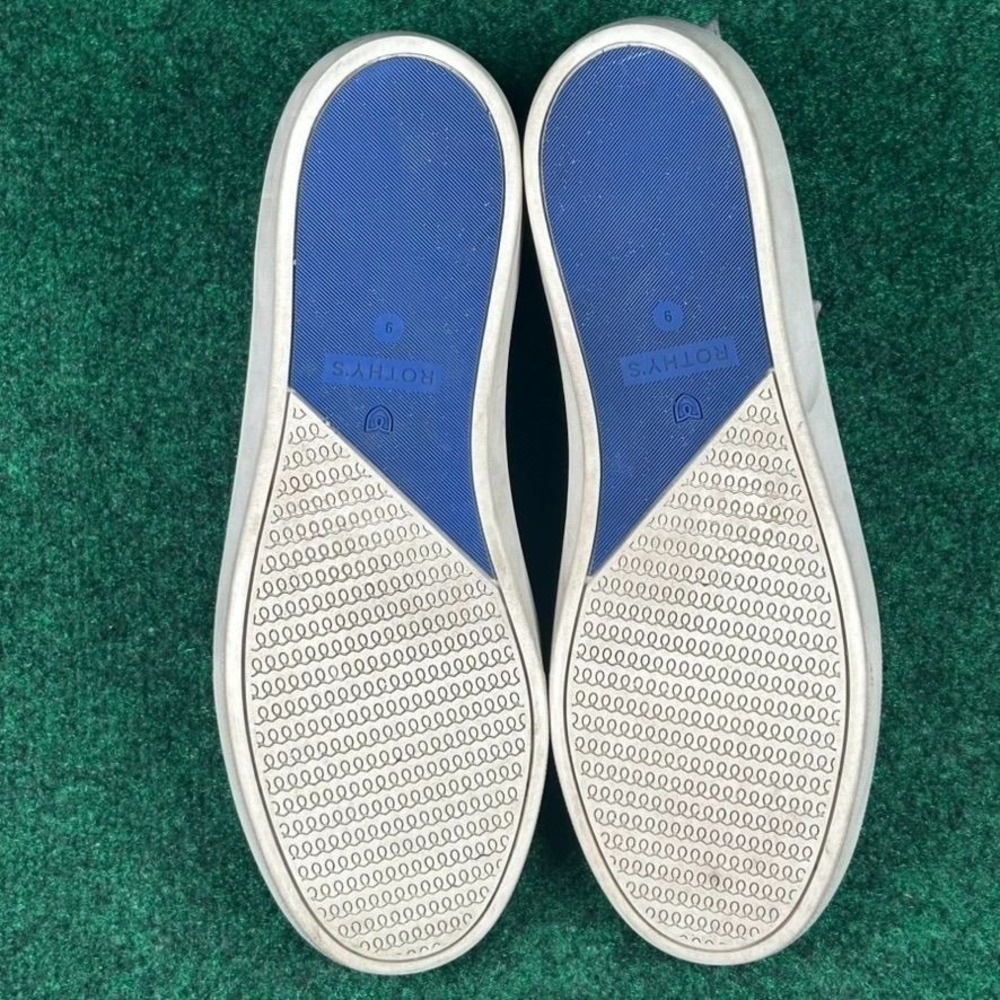 Rothys Sustainable Knit Chelsea Slip On Ankle Sneaker Women 9 Light Grey White - Picture 8 of 9
